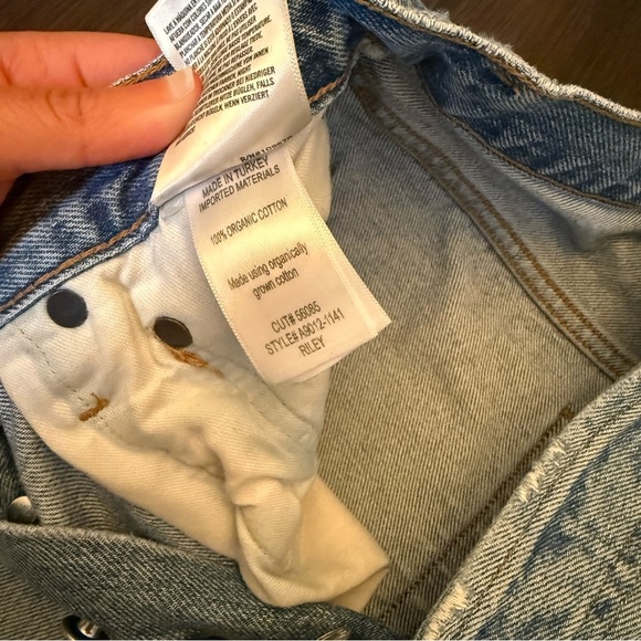 Agolde Riley Short in Snapshot - Picture 5 of 6